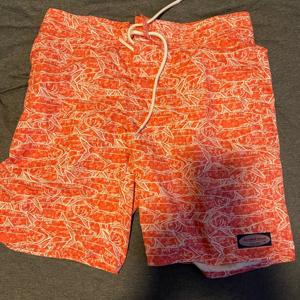 vineyard vines board shorts